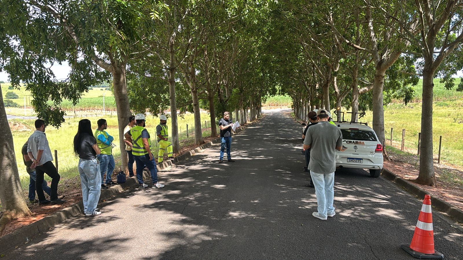 Briefing de campo com a equipe técnica