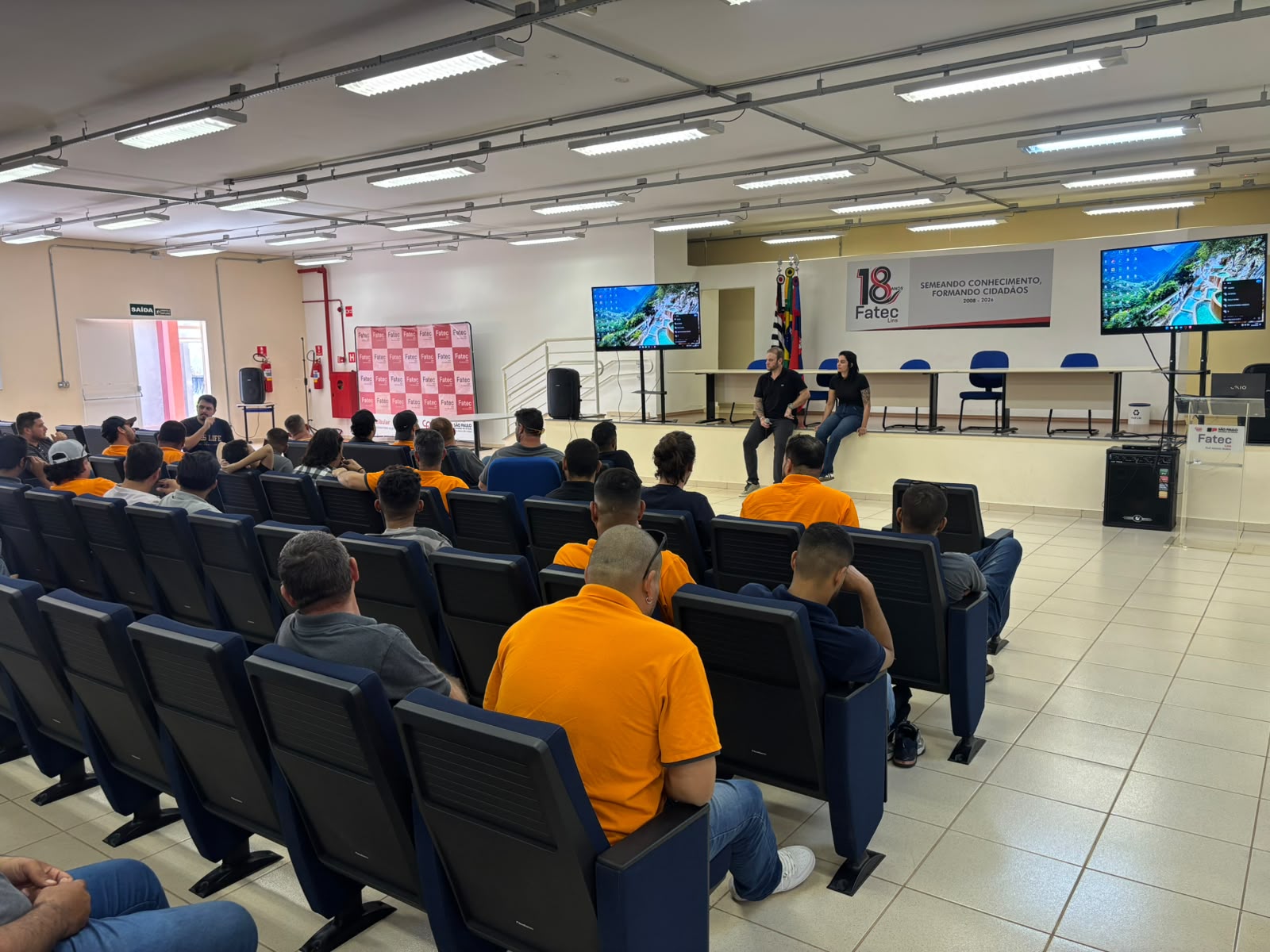 Palestra técnica na Fatec Lins
